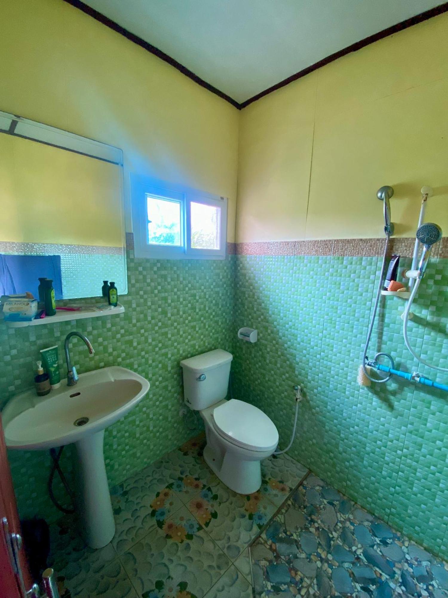 Sea Breeze A'Nong Villa Ban Tai  Exterior foto